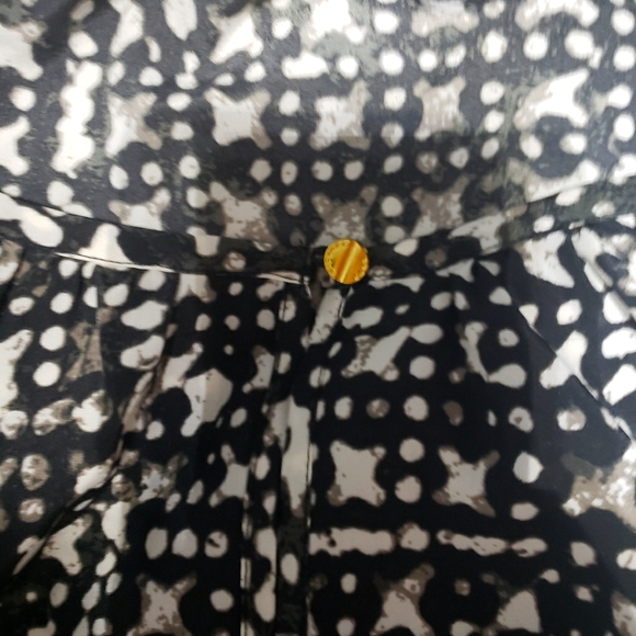 Semi sleeve michael kors shirt - Picture 3 of 5